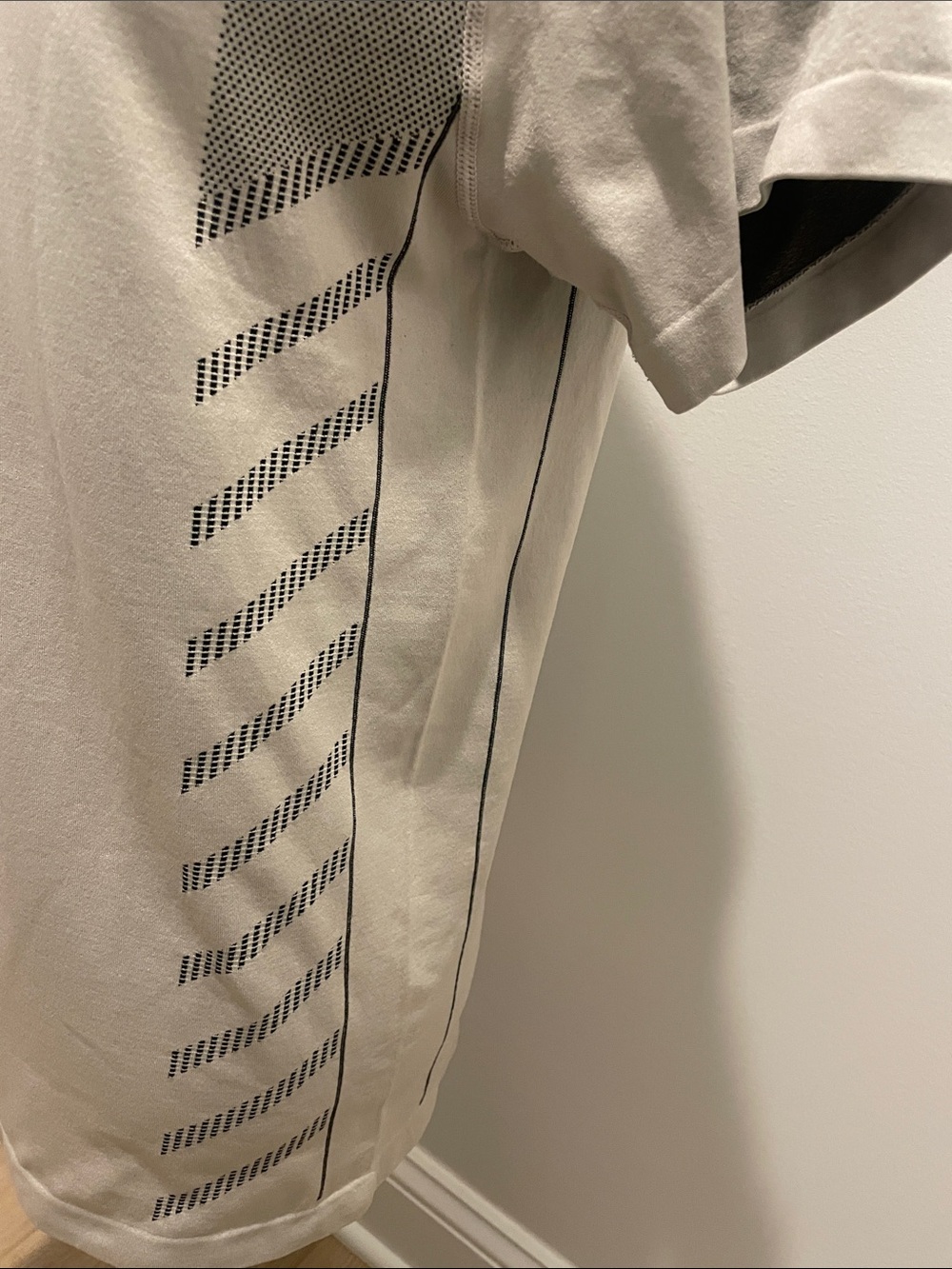 YoungLA Short-Sleeve Tee in Light Gray with Subtle Chevron Mesh - Picture 3 of 4
